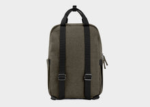 Charger l&#39;image dans la galerie, Small Hemp Backpack in Dark Green