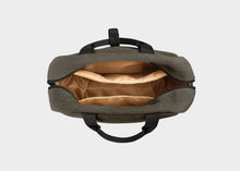 Charger l&#39;image dans la galerie, Small Hemp Backpack in Dark Green