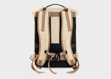 Charger l&#39;image dans la galerie, Nomad Hemp Rolltop Backpack - The 3-in-1 expandable hemp backpack for nomads