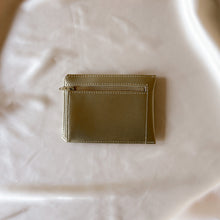 Load image into Gallery viewer, portefeuille vegan doré