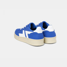 Load image into Gallery viewer, Vue arrière des baskets bleues ZETA B3 Cobalt, mettant en avant le talon et le logo.