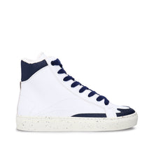 Charger l'image dans la galerie, Vegan high-top white trainers women men lace-up casual apple skin bamboo piñatex