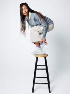 Baskets montantes retro chic blanches, gris clair et bleu clair