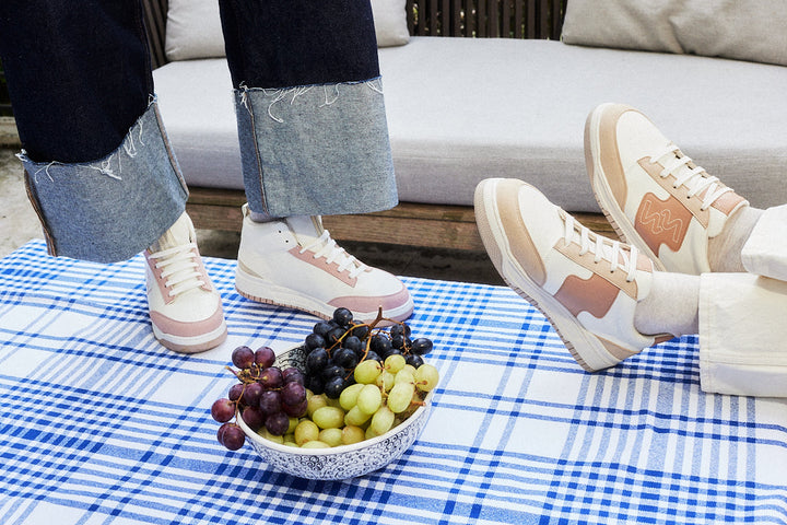 Baskets vintage creme et mocha mousse