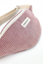 Charger l&#39;image dans la galerie, sac banane éco responsable en velour cotelé rose