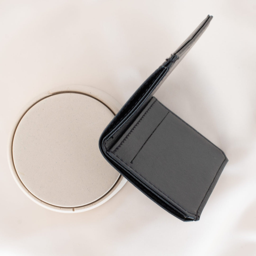 porte-cartes en cuir vegan noir
