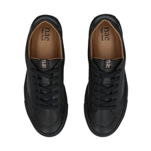 Charger l'image dans la galerie, vegan trainers casual design light breathable padded insole