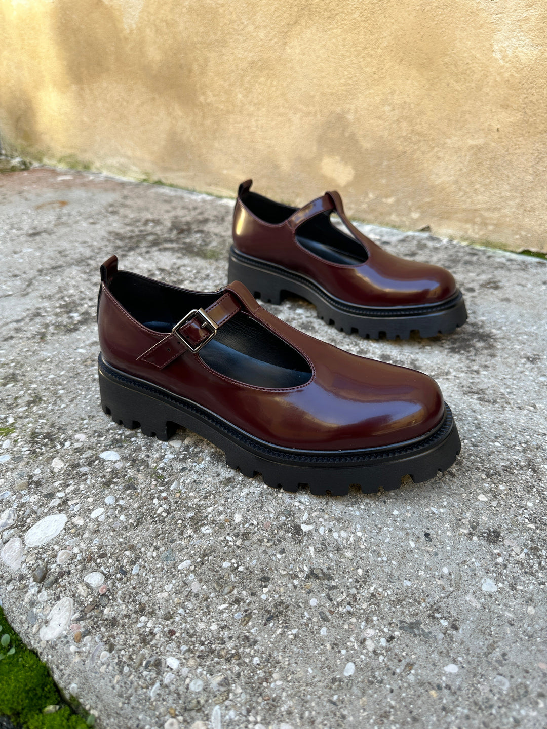 Mary-janes-banies-bordeaux-vegan