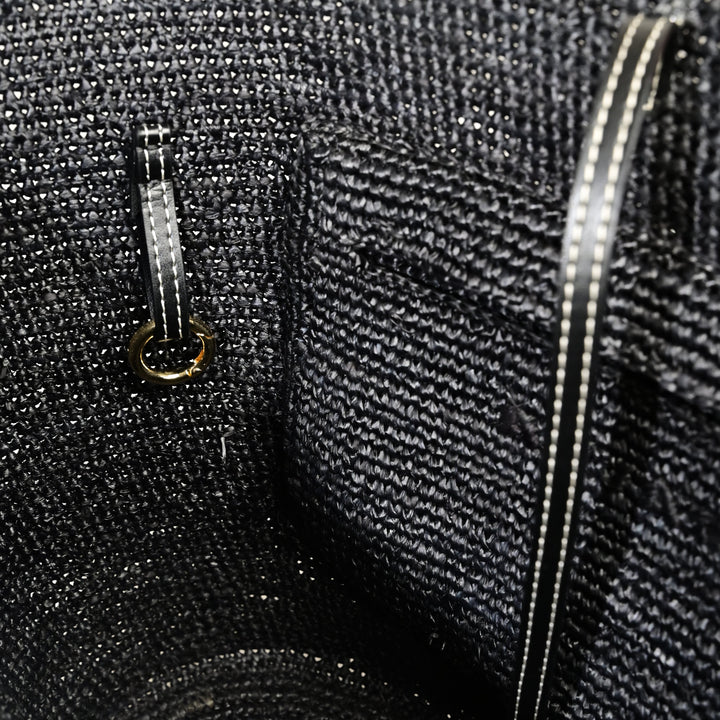 Sac à main vegan made in france Anjara panier en raphia noir et Uppeal alternative au cuir traditionnel, design intemporel, citadin et durable