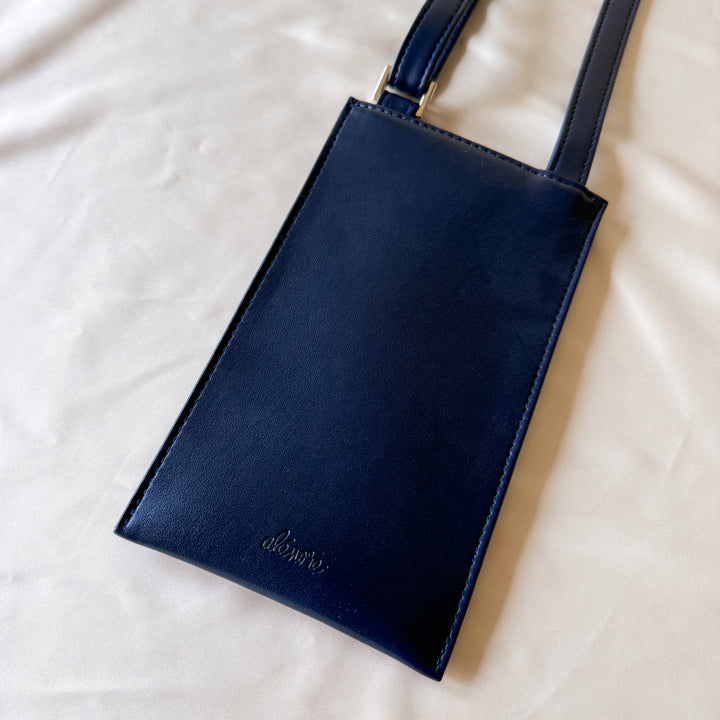 Vanilla and Navy Pouch