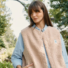 Charger l&#39;image dans la galerie, Veste Polaire Sherpa Camel Sans manch