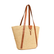 Charger l'image dans la galerie, Sac à main vegan Anjara panier en raphia naturel et Uppeal alternative au cuir traditionnel, design intemporel, citadin et durable