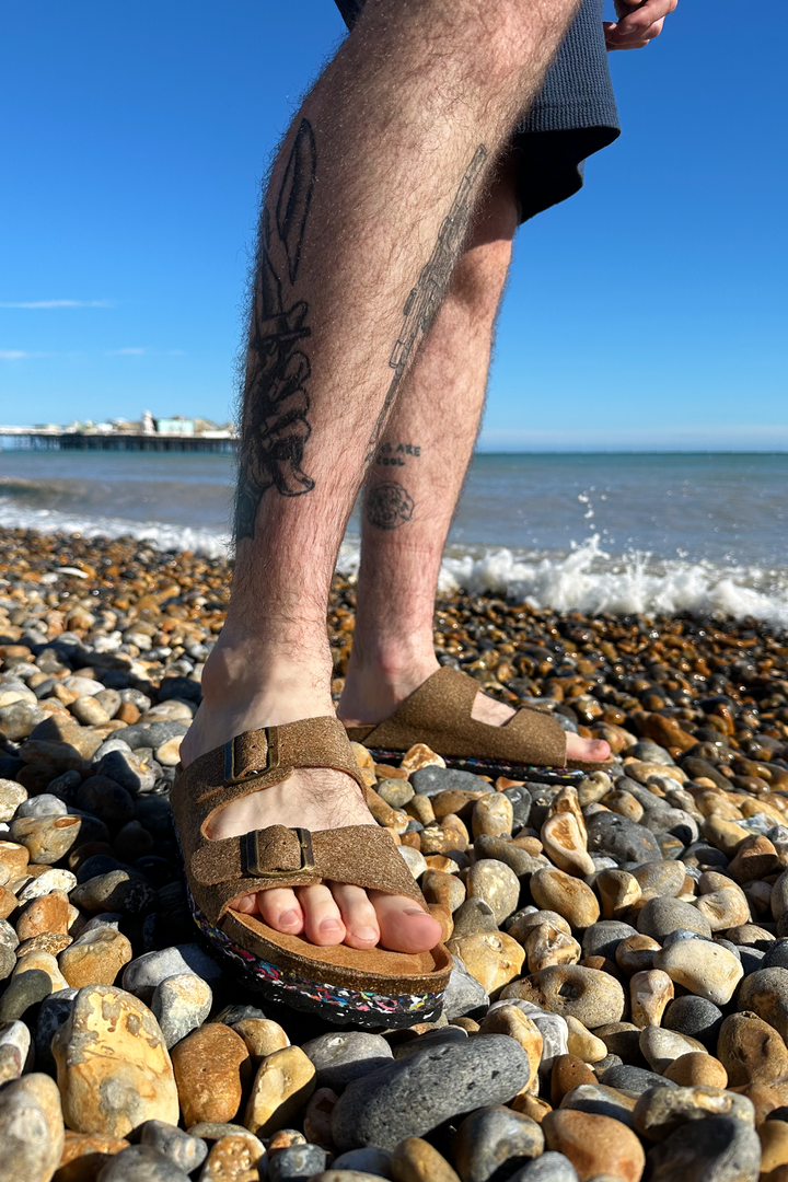 sandales en matières écologiques et recyclées marron