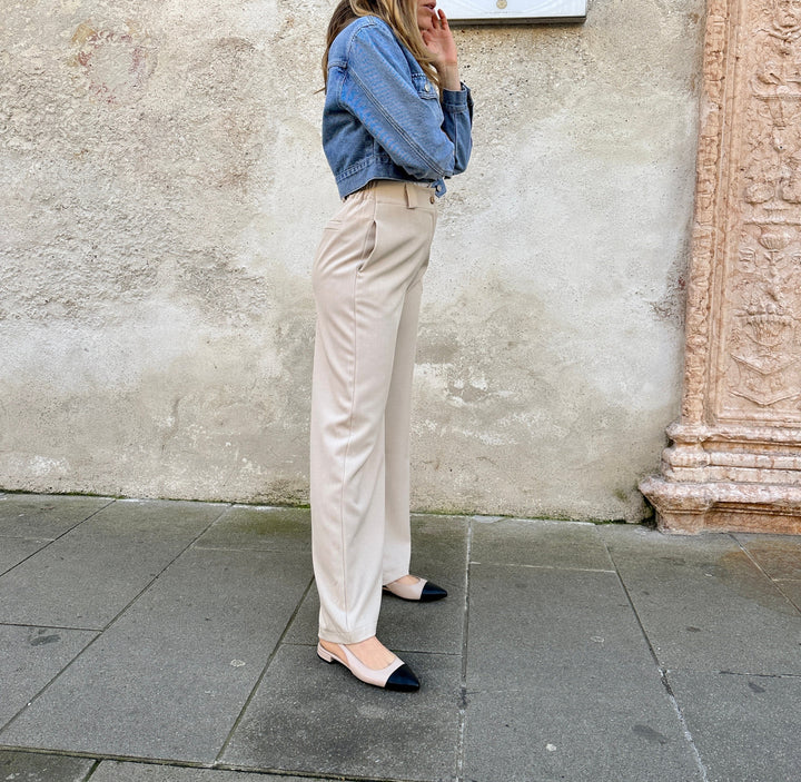 Chaussures vegan type escarpins plats à bout pointu, bicolor