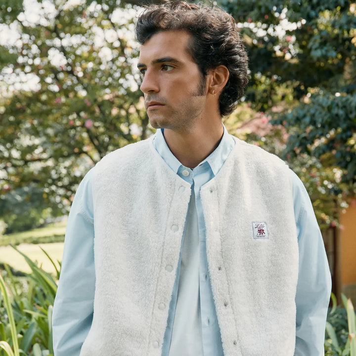 Veste Sherpa sans manche beige - matière vegan et reyclée