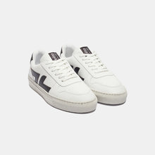 Load image into Gallery viewer, sneakers en café de la marque Zèta en collaboration avec Nespresso vue de face
