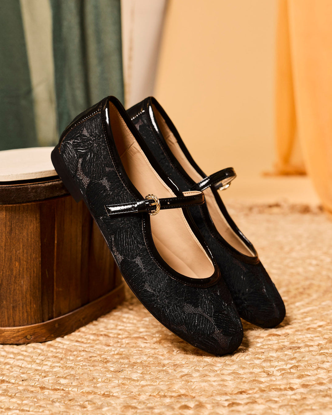 Ballerines vegan de la marque Minuit sur Terre, modèle Clara Noir
