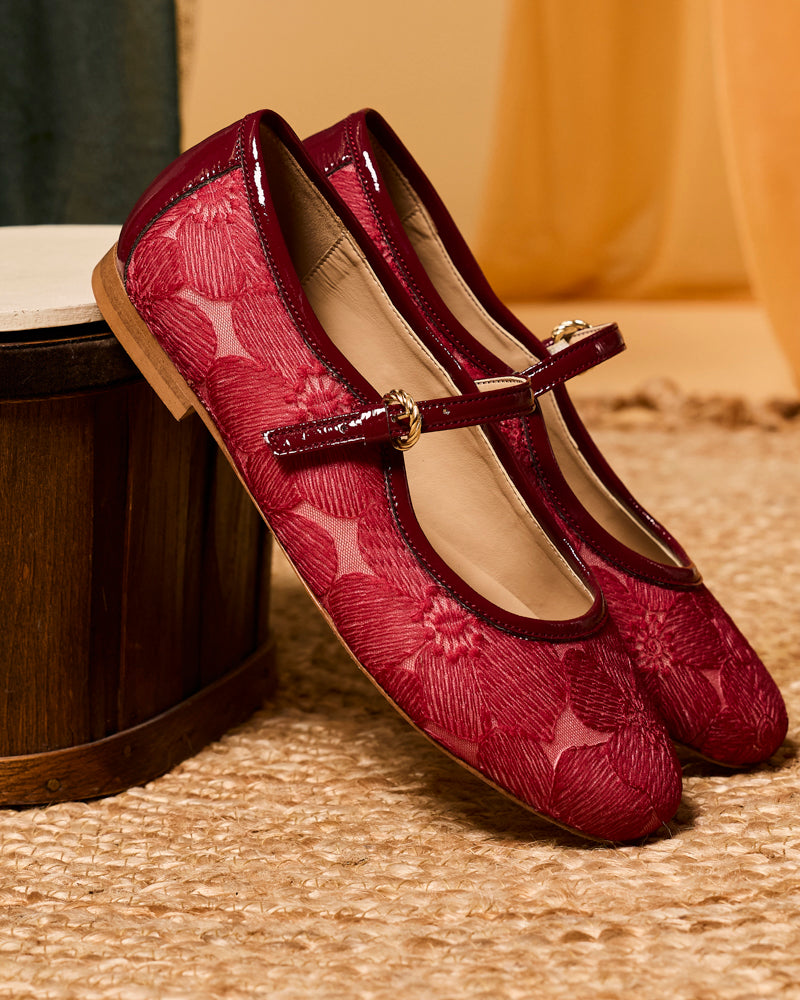 Ballerines vegan de la marque Minuit sur Terre, modèle Clara Rubis