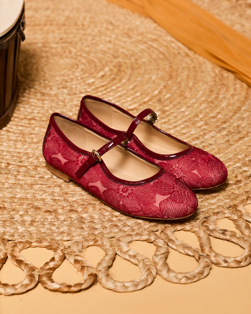 Ballerines vegan de la marque Minuit sur Terre, modèle Clara Rubis