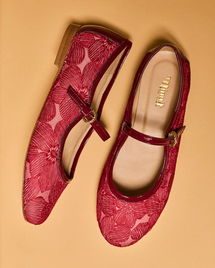 Ballerines vegan de la marque Minuit sur Terre, modèle Clara Rubis
