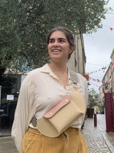 Load image into Gallery viewer, Sacoche Banane Furutsu Sarada