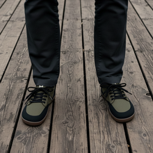 Load image into Gallery viewer, Baskets vegan Barefoot khaki et noire