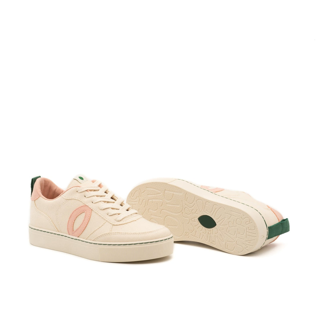 baskets en cuir maïs vegan blanche et beije 