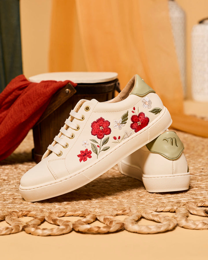 baskets en cuir vegan brodées de motifs floraux, marque Minuit sur Terre