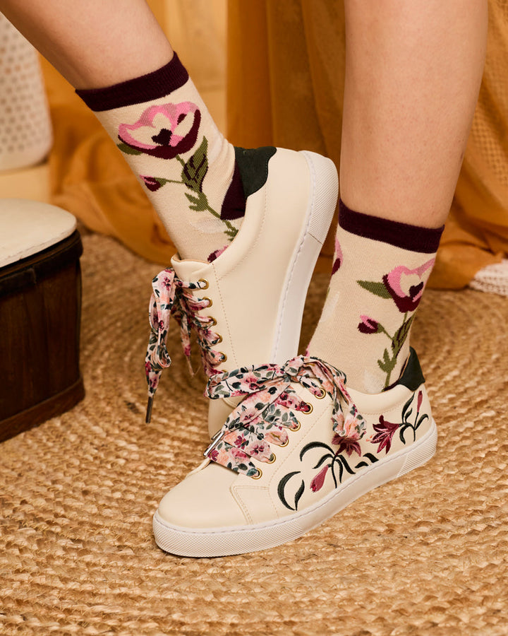 baskets en cuir vegan brodées de motifs floraux, marque Minuit sur Terre