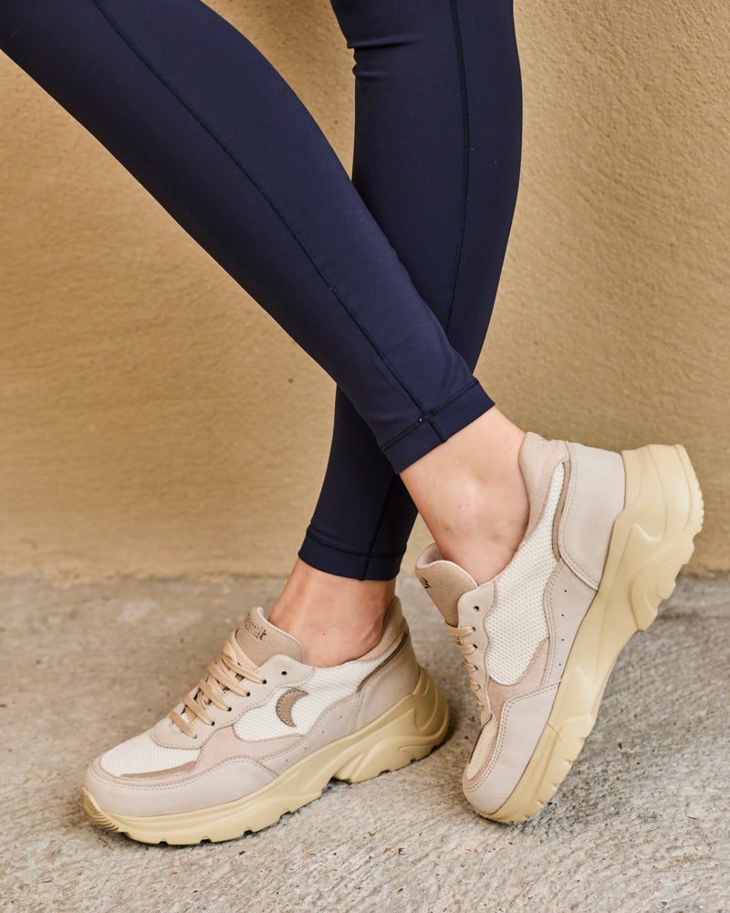 baskets vegan au design rétro running avec semelles épaisses chunky