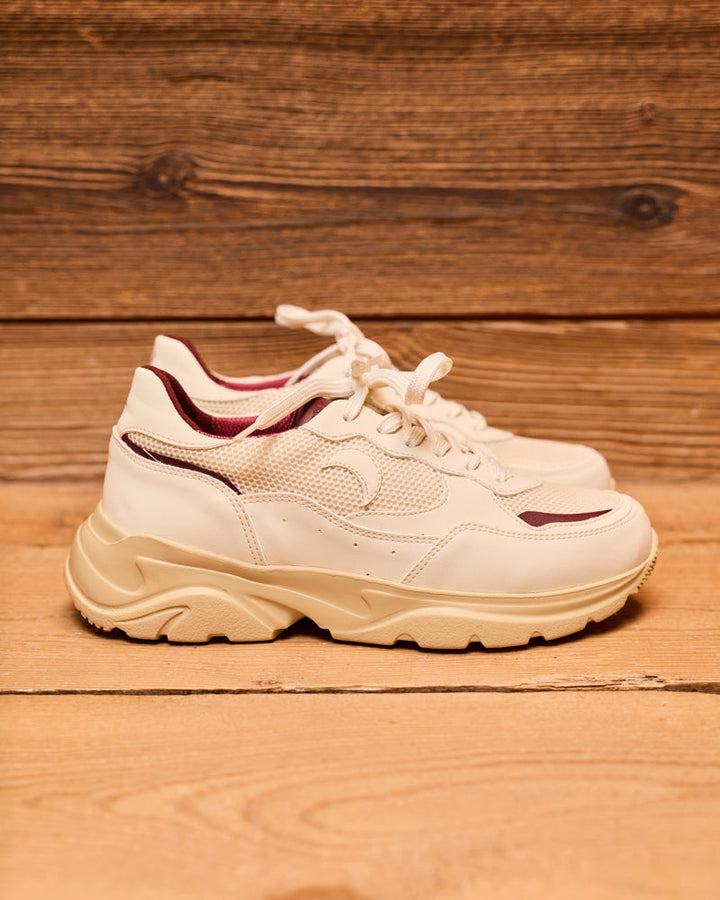baskets vegan au design rétro running avec semelles épaisses chunky
