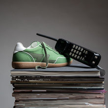Load image into Gallery viewer, baskets style retro en suede vegan
