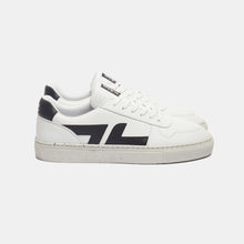 Load image into Gallery viewer, sneakers en café de la marque Zèta en collaboration avec Nespresso vue de profil