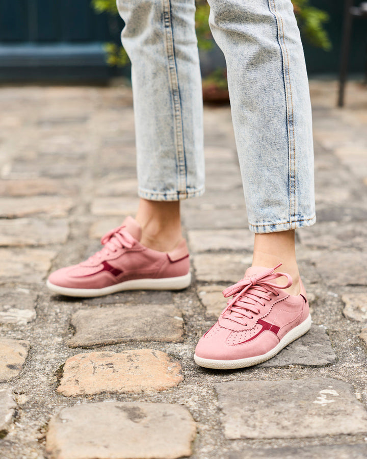 Baskets vegan de la marque Minuit sur Terre, modèle Rive Blush