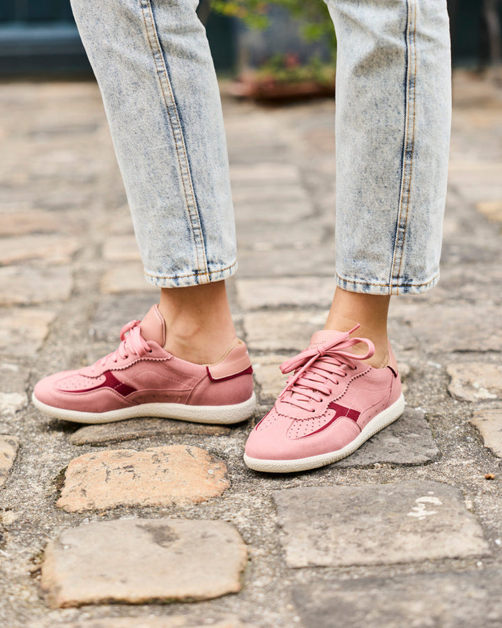 Baskets vegan de la marque Minuit sur Terre, modèle Rive Blush