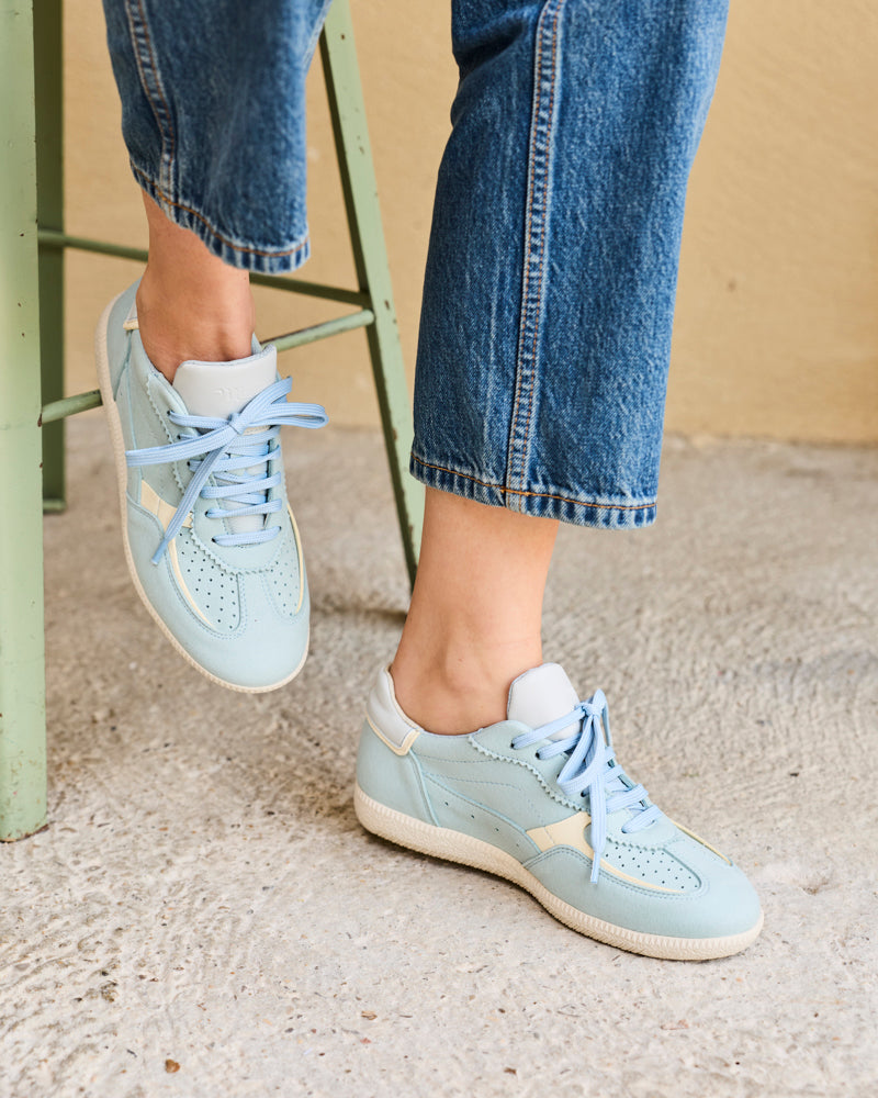 Baskets vegan de la marque Minuit sur Terre, modèle Rive Ciel