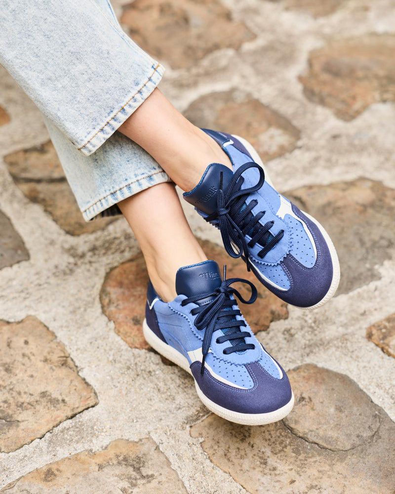 Baskets vegan de la marque Minuit sur Terre, modèle Rive Cobalt