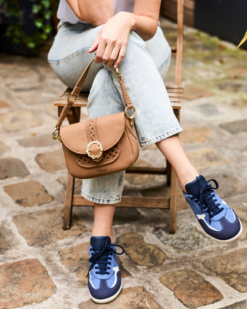 Baskets vegan de la marque Minuit sur Terre, modèle Rive Cobalt