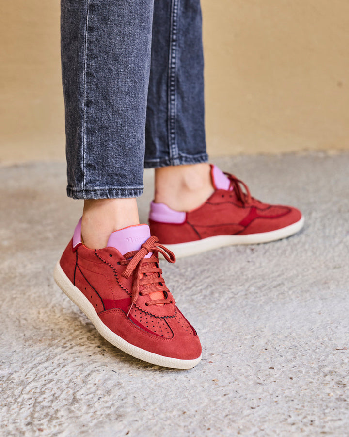 Baskets vegan de la marque Minuit sur Terre, modèle Rive Corail