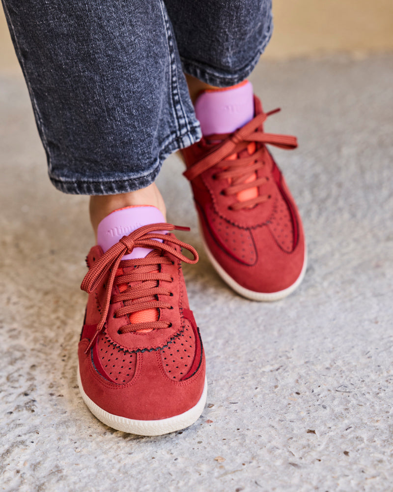 Baskets vegan de la marque Minuit sur Terre, modèle Rive Corail