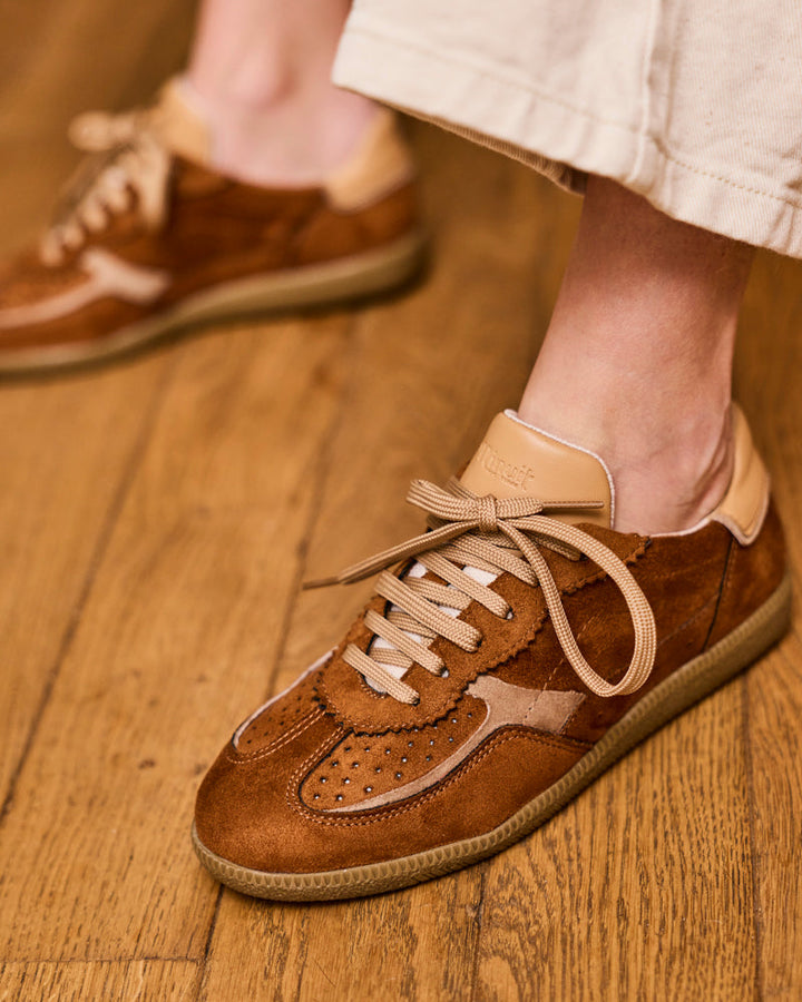 Baskets vegan de la marque Minuit sur Terre, modèle Rive Noisette