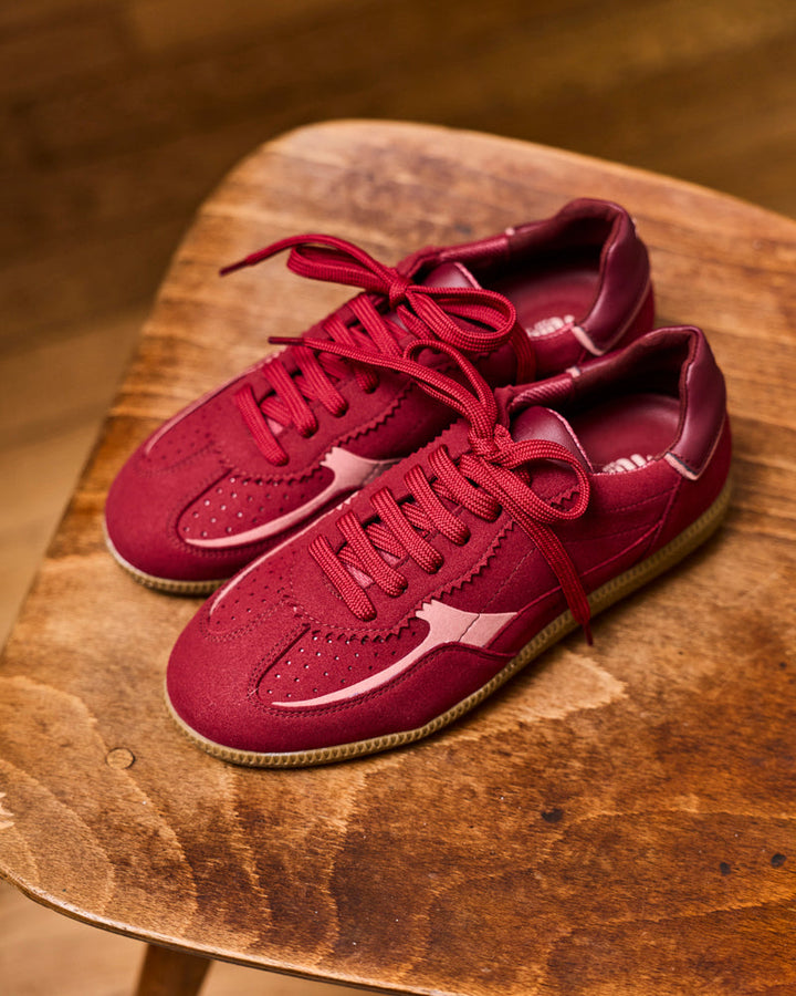 Baskets vegan de la marque Minuit sur Terre, modèle Rive Rubis
