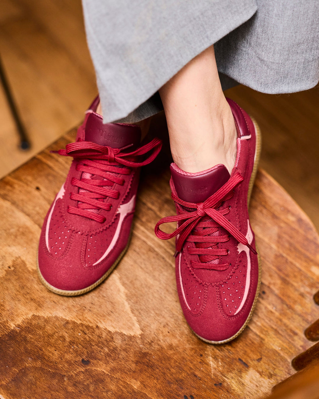 Baskets vegan de la marque Minuit sur Terre, modèle Rive Rubis