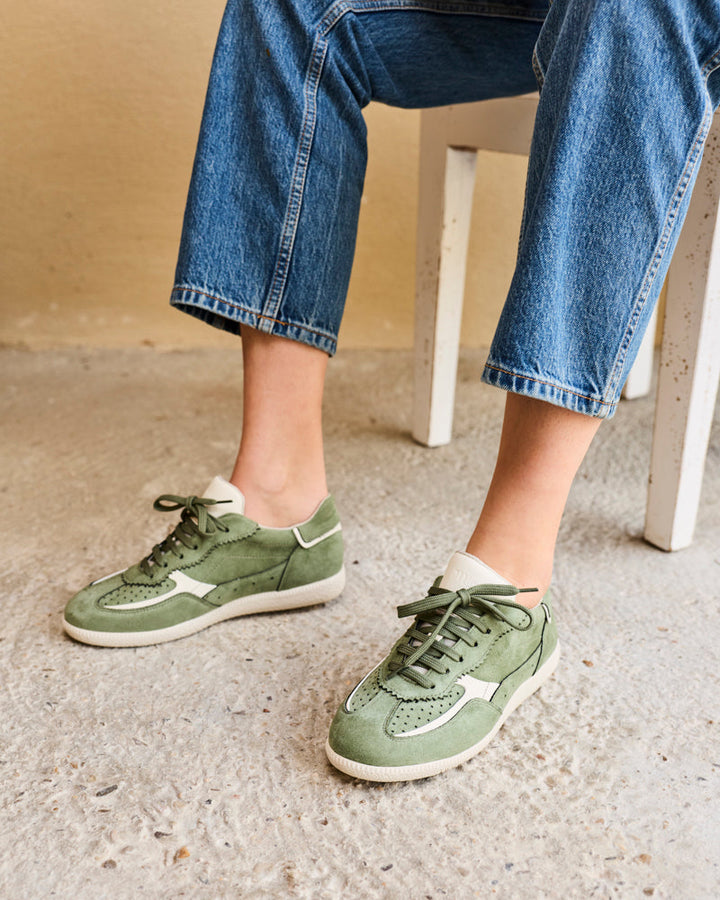 Baskets vegan de la marque Minuit sur Terre, modèle Rive Sauge