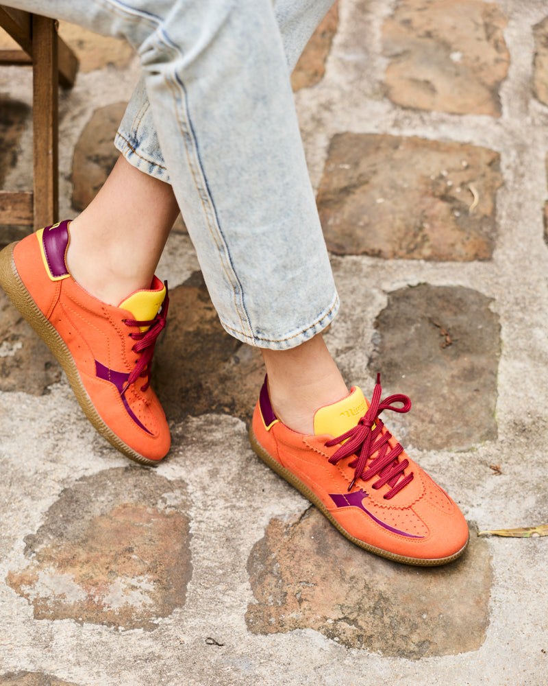 Baskets vegan de la marque Minuit sur Terre, modèle Rive Tangerine
