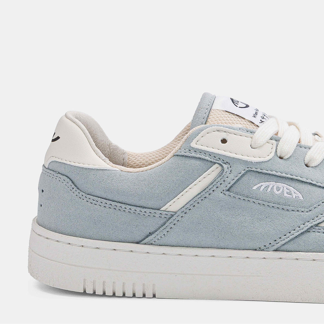 Baskets vegan bleu clair