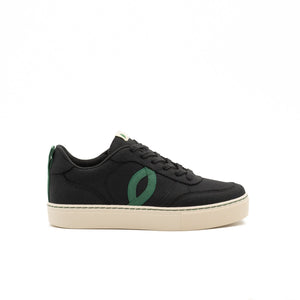 baskets en toile noire