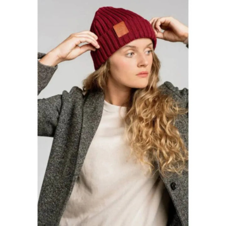 bonnet cotélé bordeaux