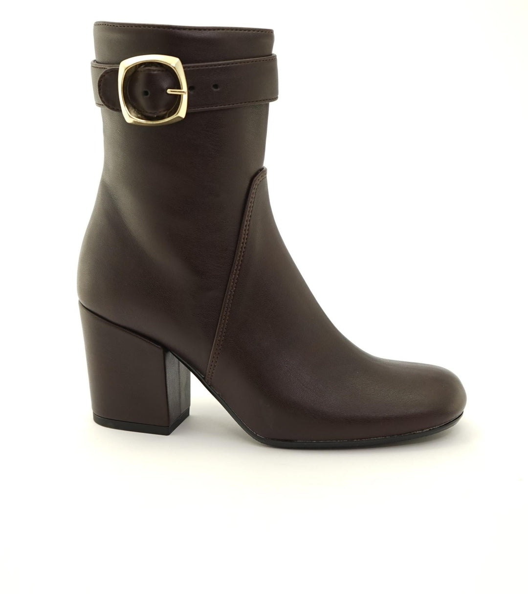Vegan Boots Brown with heels