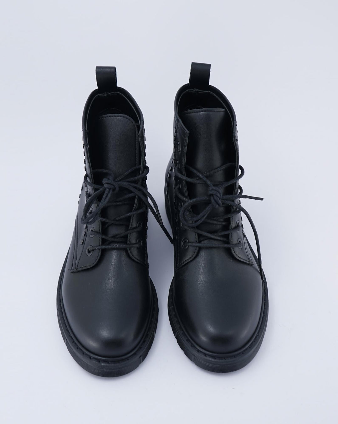 boots noire à lacet